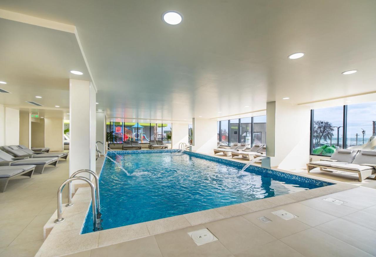 Diamond Sea View 2Br Apartment - Spa N Pools Resort Mamaia Luaran gambar